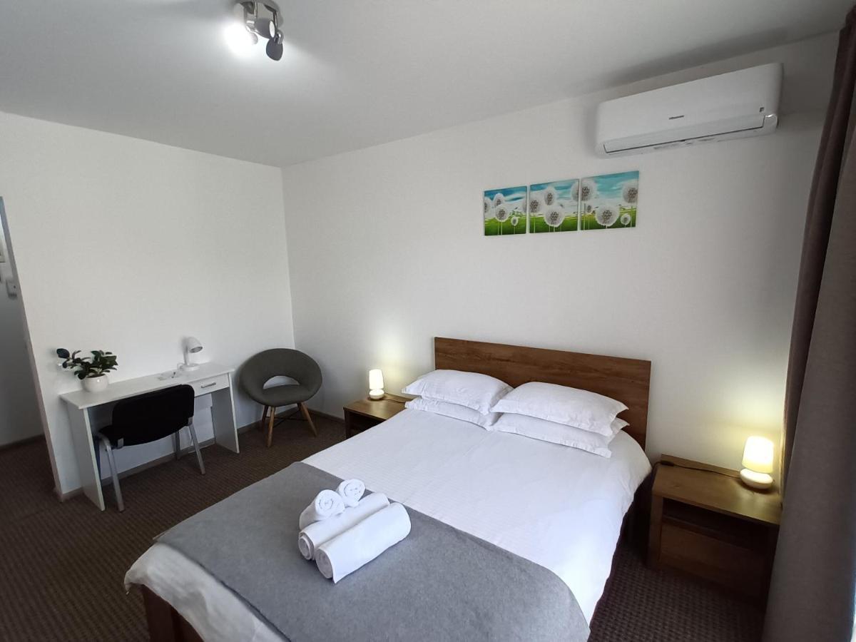 Revolution Apartment Бая-Маре Экстерьер фото